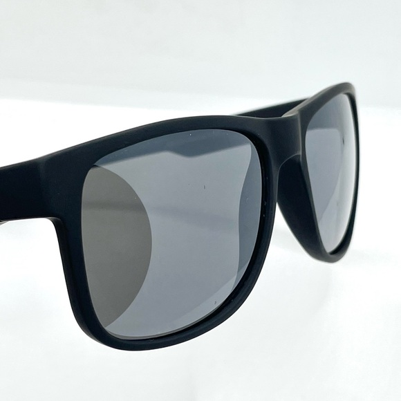Foster Grant Matte Black Driving Sunglasses Reduces Back Glare - Picture 6 of 9